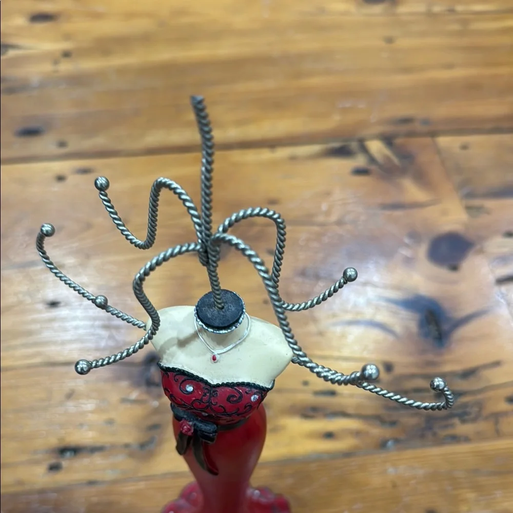 Red and Black red dress vintage Jewelry holder - Picture 7 of 9